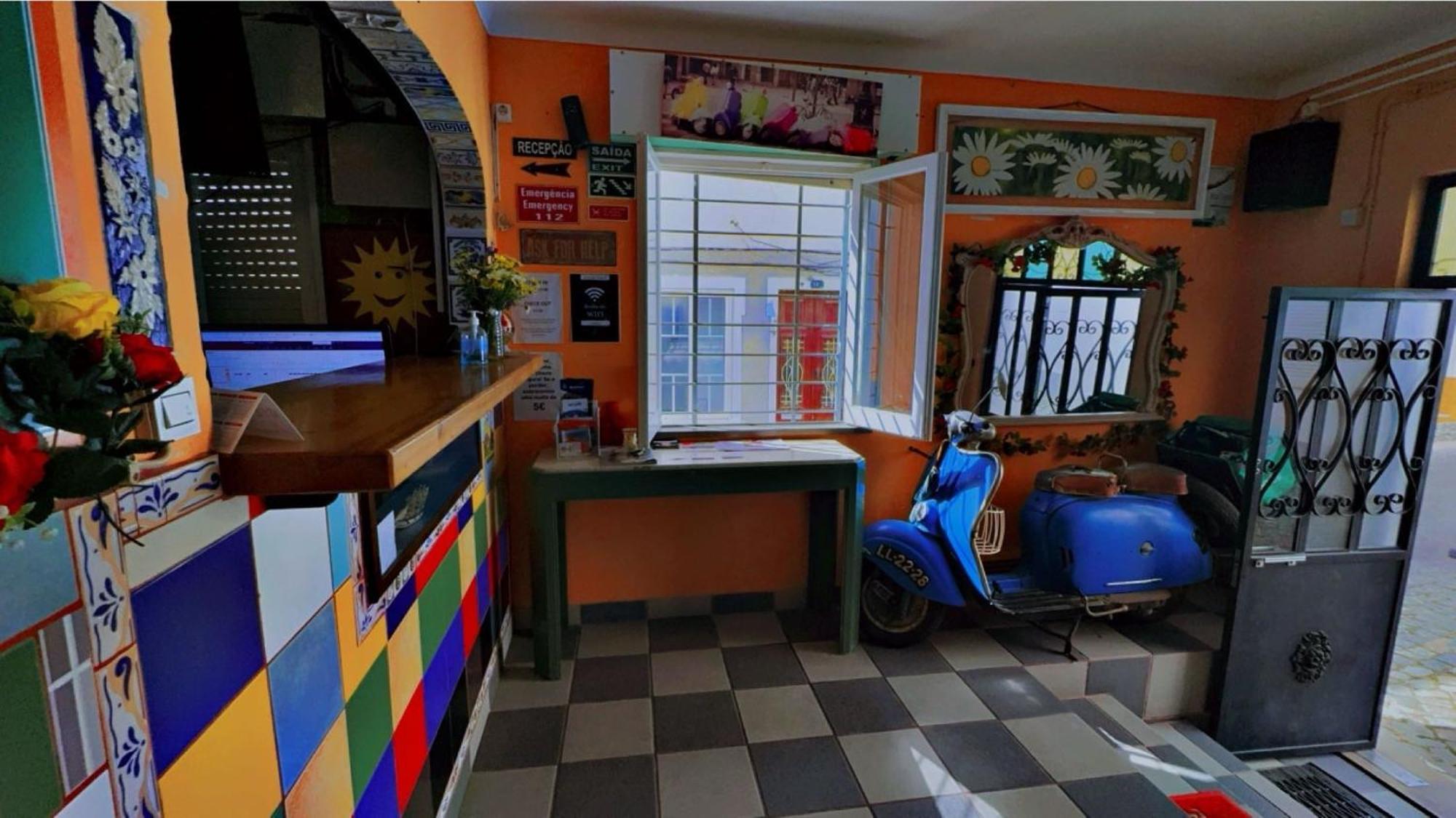Lagos Central Hostel Buitenkant foto